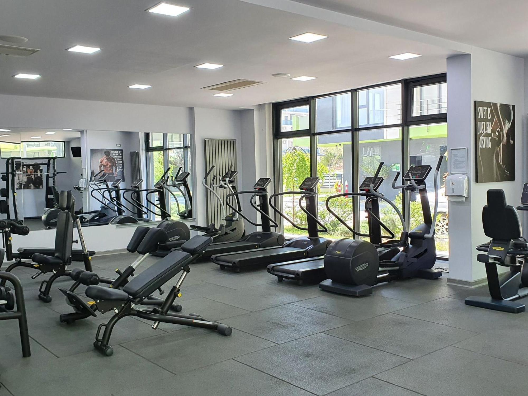 Purple Onyx - Pool & Spa Beach Resort Navodari Ngoại thất bức ảnh