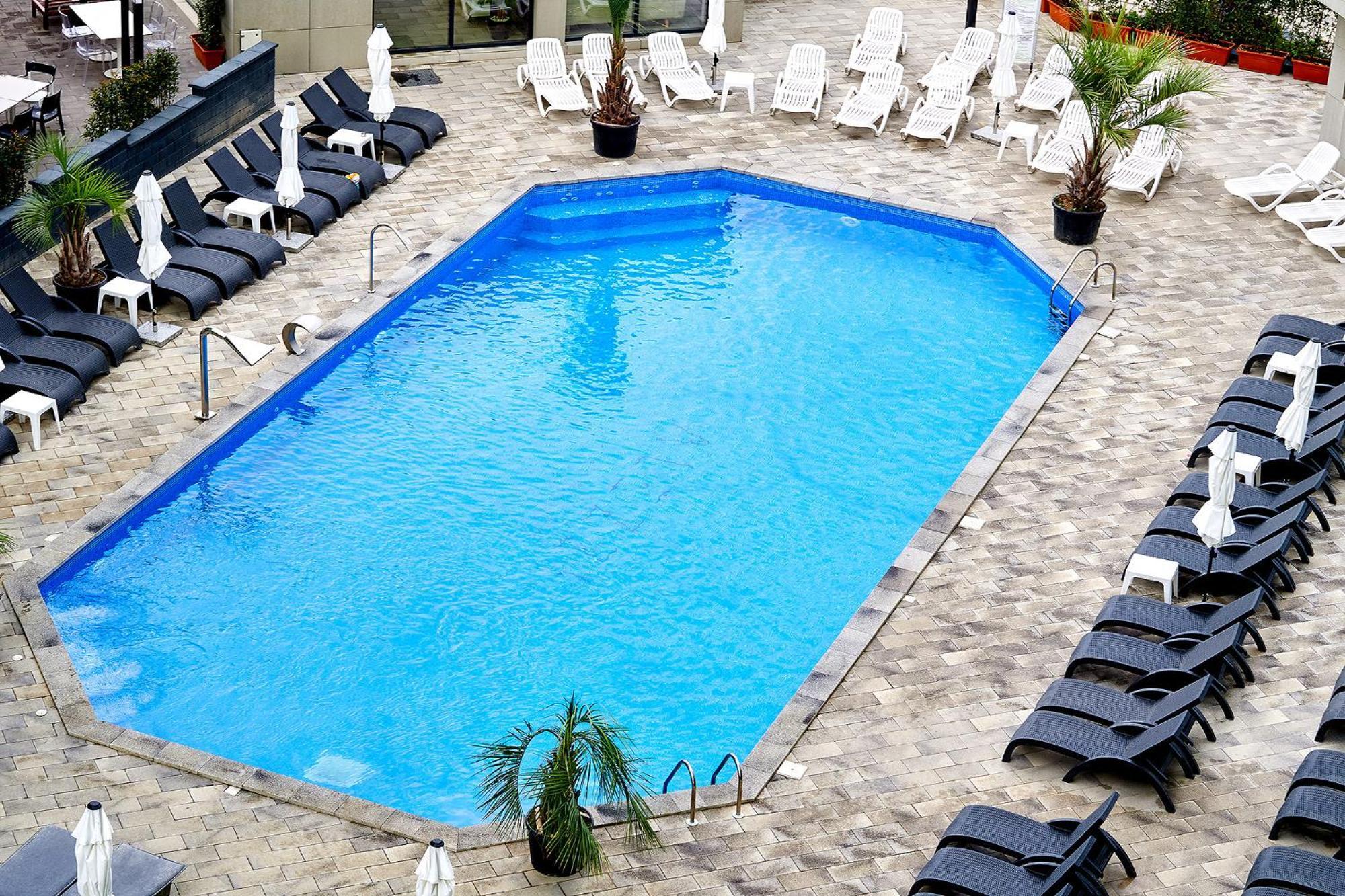 Purple Onyx - Pool & Spa Beach Resort Navodari Ngoại thất bức ảnh